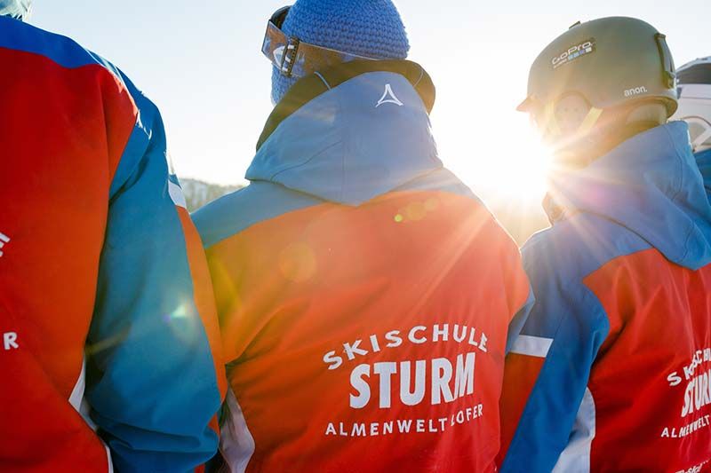 team-skischule-lofer.jpg
